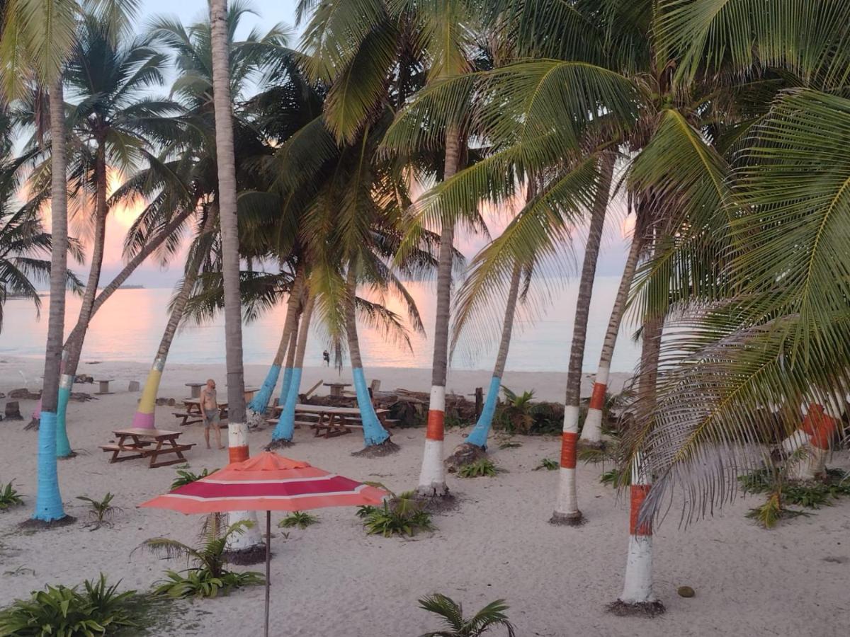 Sunny Beach Apartments San Andrés Екстериор снимка